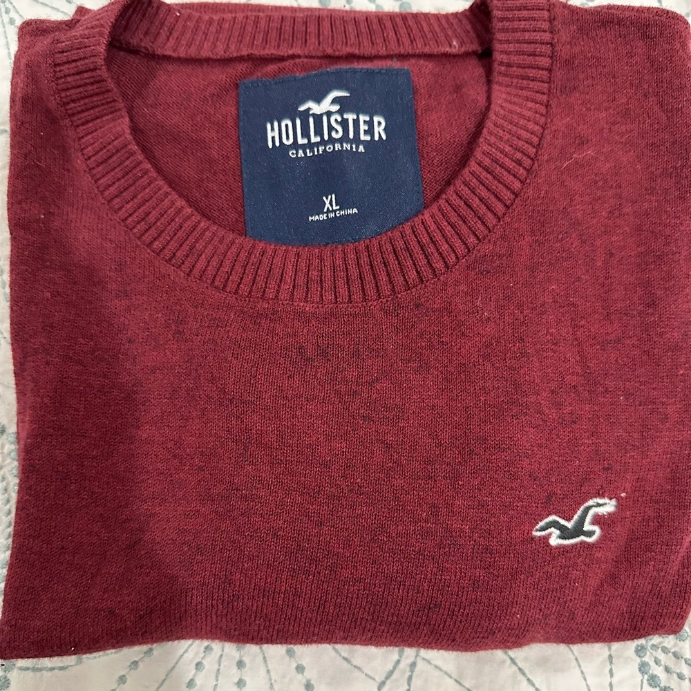 Men’s light sweater